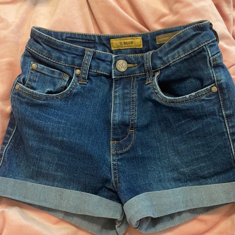 Jean shorts (high waisted)